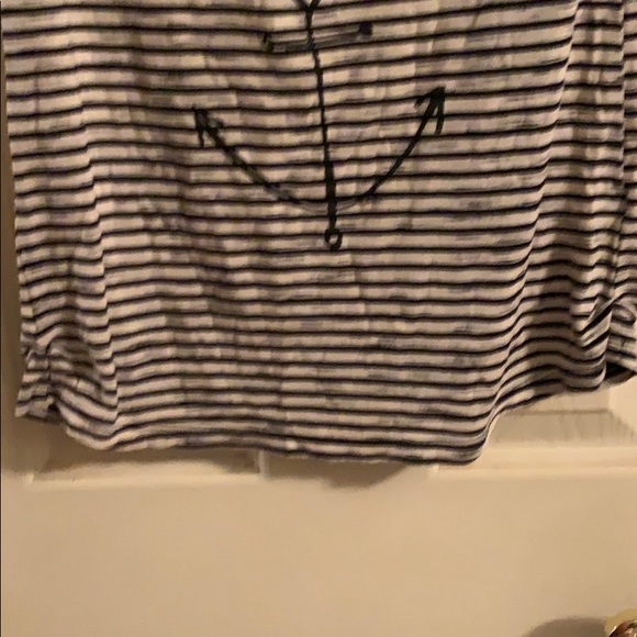 Eyeshadow XS Love Anchor Shirt - Picture 3 of 5